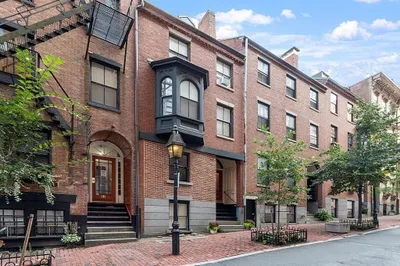 54 Temple St #2