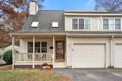19 A Kennebec St #A