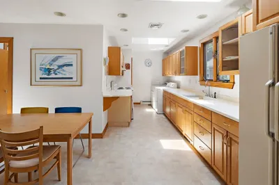 163 Newbury St #2 1