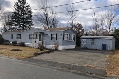60 Heritage Dr 1