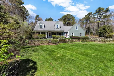 6 Sheep Pasture Way
