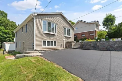 51 Manson St