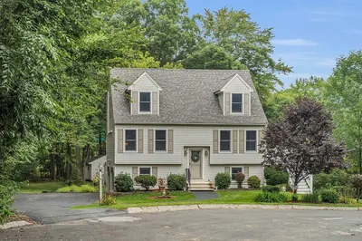 19 Winter Hill Lane
