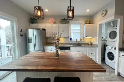 1126 Saratoga Street #2