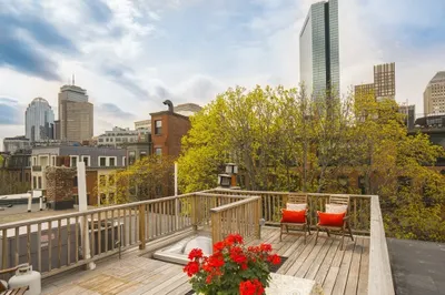 24 Lawrence St #2 1