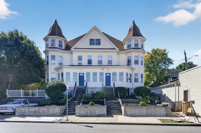 214 Malden St #1 1
