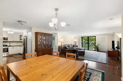 8 9th St #411 1