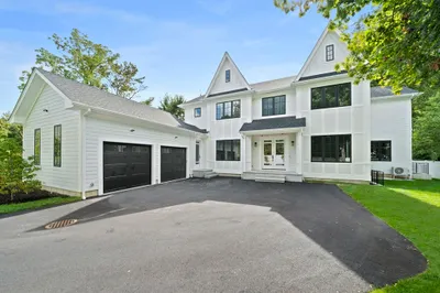 42 Bow Road 1