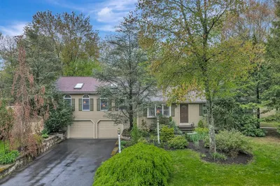 93 Spring Hill Dr