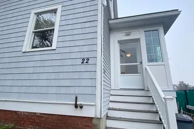 22 Harkins St #L