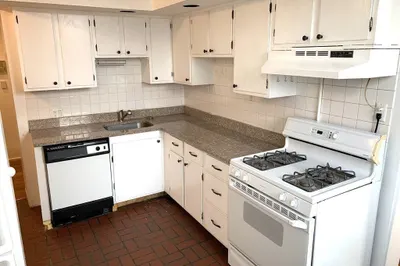 394 Riverway #9