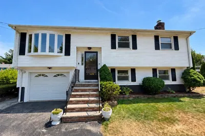 20 Susan Ave 1