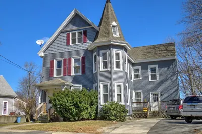 87 Beulah St #1