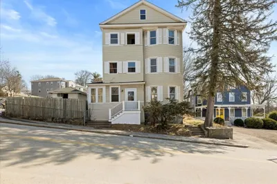 183 Vernon St #2