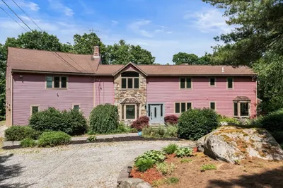 225 Wolomolopoag St 1