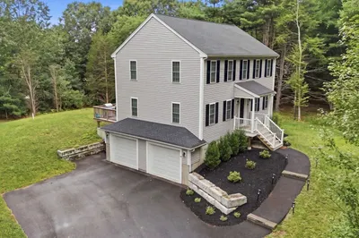 46 Clay St 1