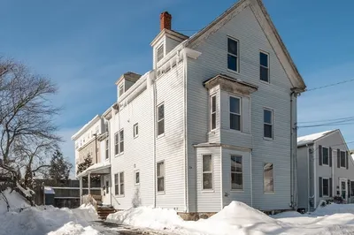 34 Chase St