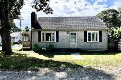 101 Silver Beach Ave 1