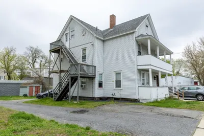 19 Cottage St 1