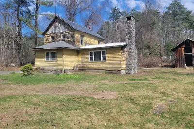 10 Moss Brook Rd