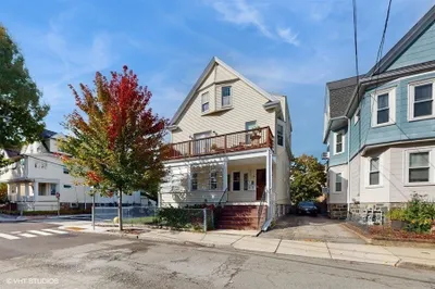 29 Lowden Ave #3