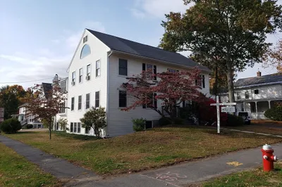 284 N. Pleasant Street 1