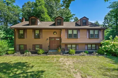 35 Lowell Rd 1