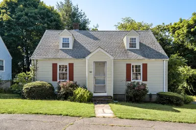 38 Carruth St.