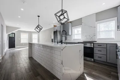48 Hawthorne St 1