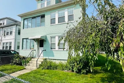 104-106 Waverley Ave