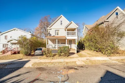 452 Franklin St 1