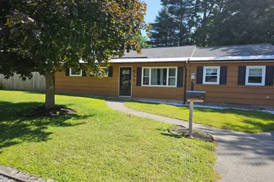 12 Kneeland Road 1