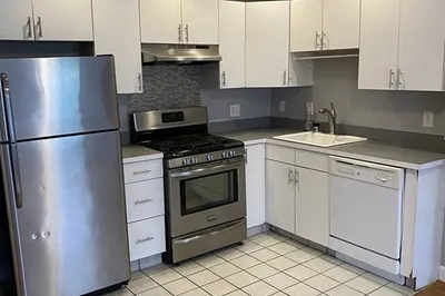 302 Columbus Ave #4
