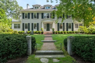 32 Arlington Road 1