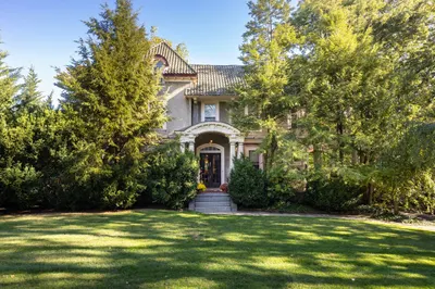 75 Bellevue St 1
