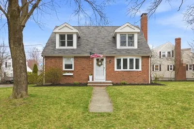 80 Willard St