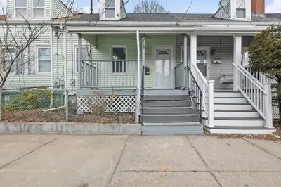 866 Salem St 1