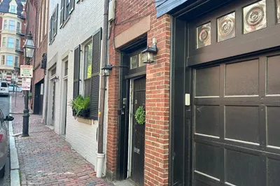 31 Branch St #2