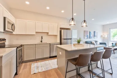 279 Willard St #302