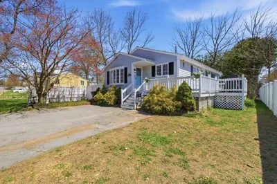28 Elmwood St 1