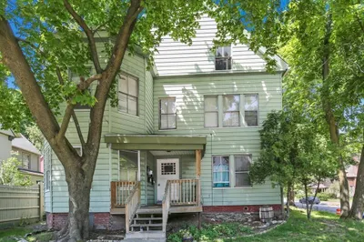 276 Highland St 1