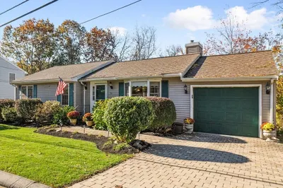 76 Den Quarry Road 1