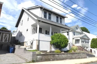 67 Suffolk Avenue 1