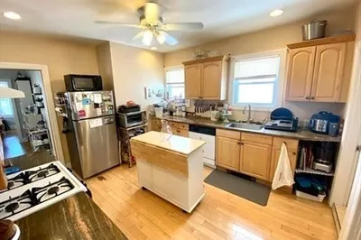 10 Berkeley St #2