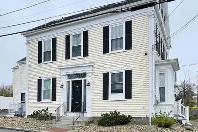 28 School St #D 1
