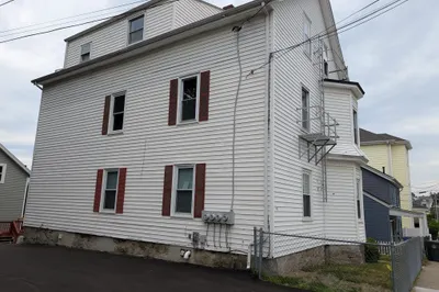 162 Rockland St 1