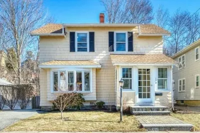 17 Russell Rd #1 1