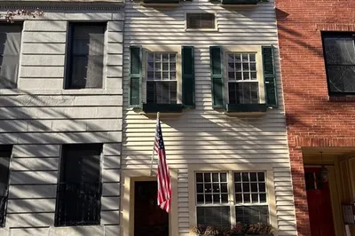 15 S Russell St