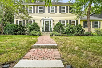 9 Oak Hill Road