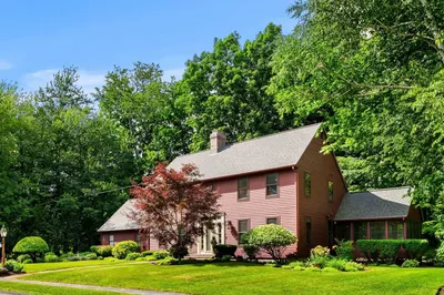 6 Lexington Cir 1